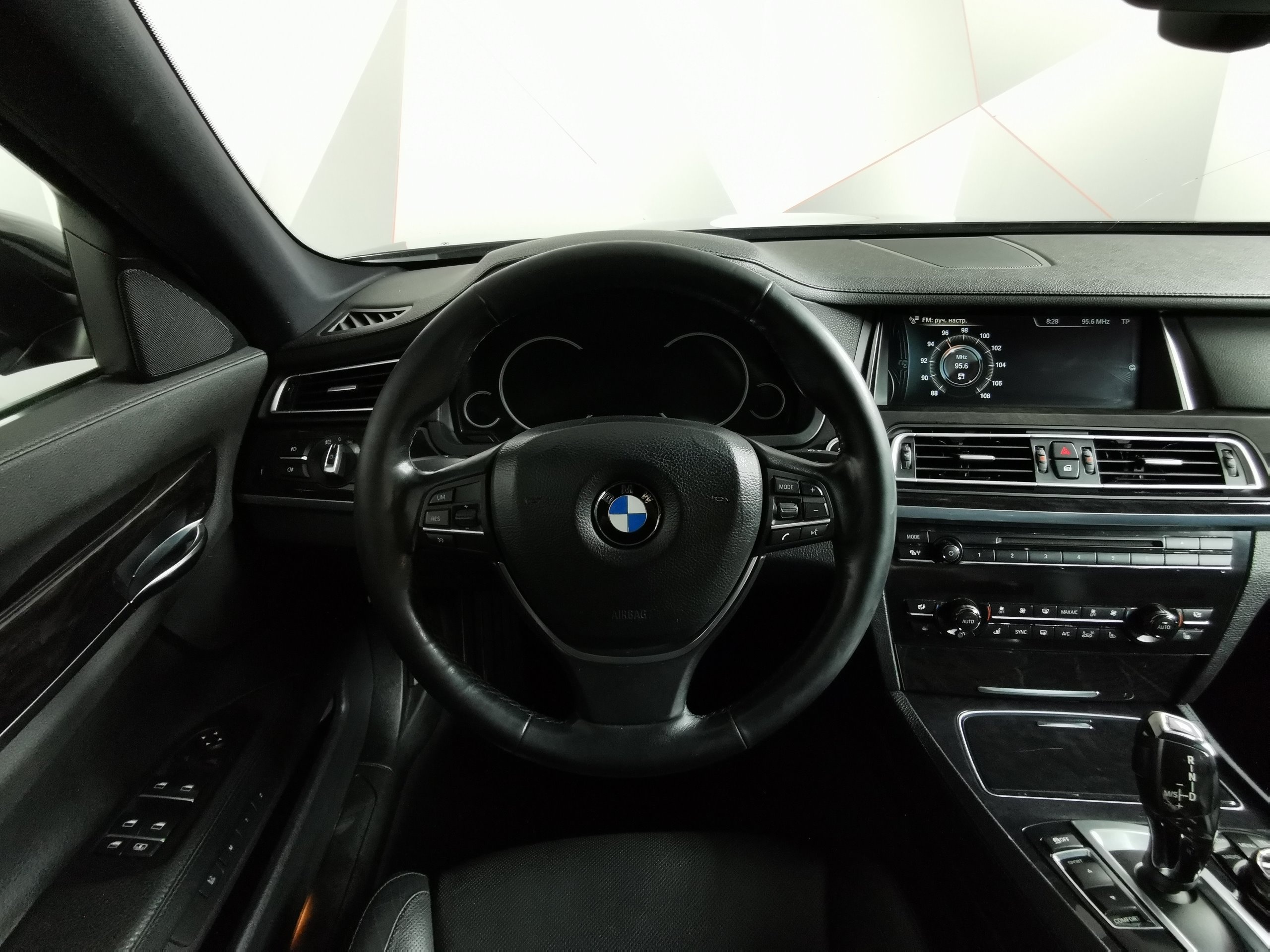 Продали BMW 750Li xDrive Черный Сапфир X4XYF81180D184963 - Официальный  дилер BMW | Авилон