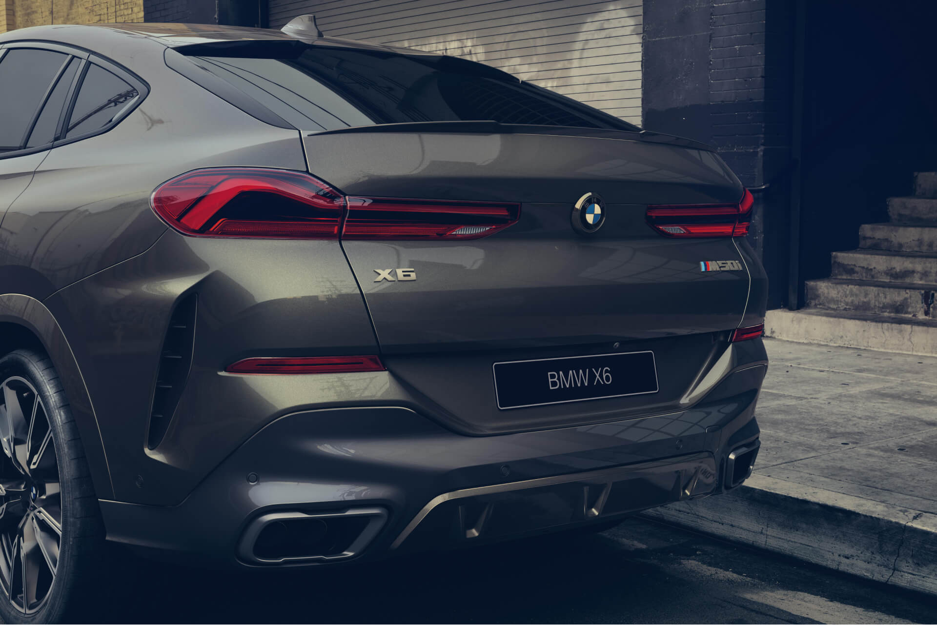 BMW X6 — купить БМВ X6 (кроссовер): комплектации, цены, характеристики,  фото | официальный дилер BMW ТрансТехСервис