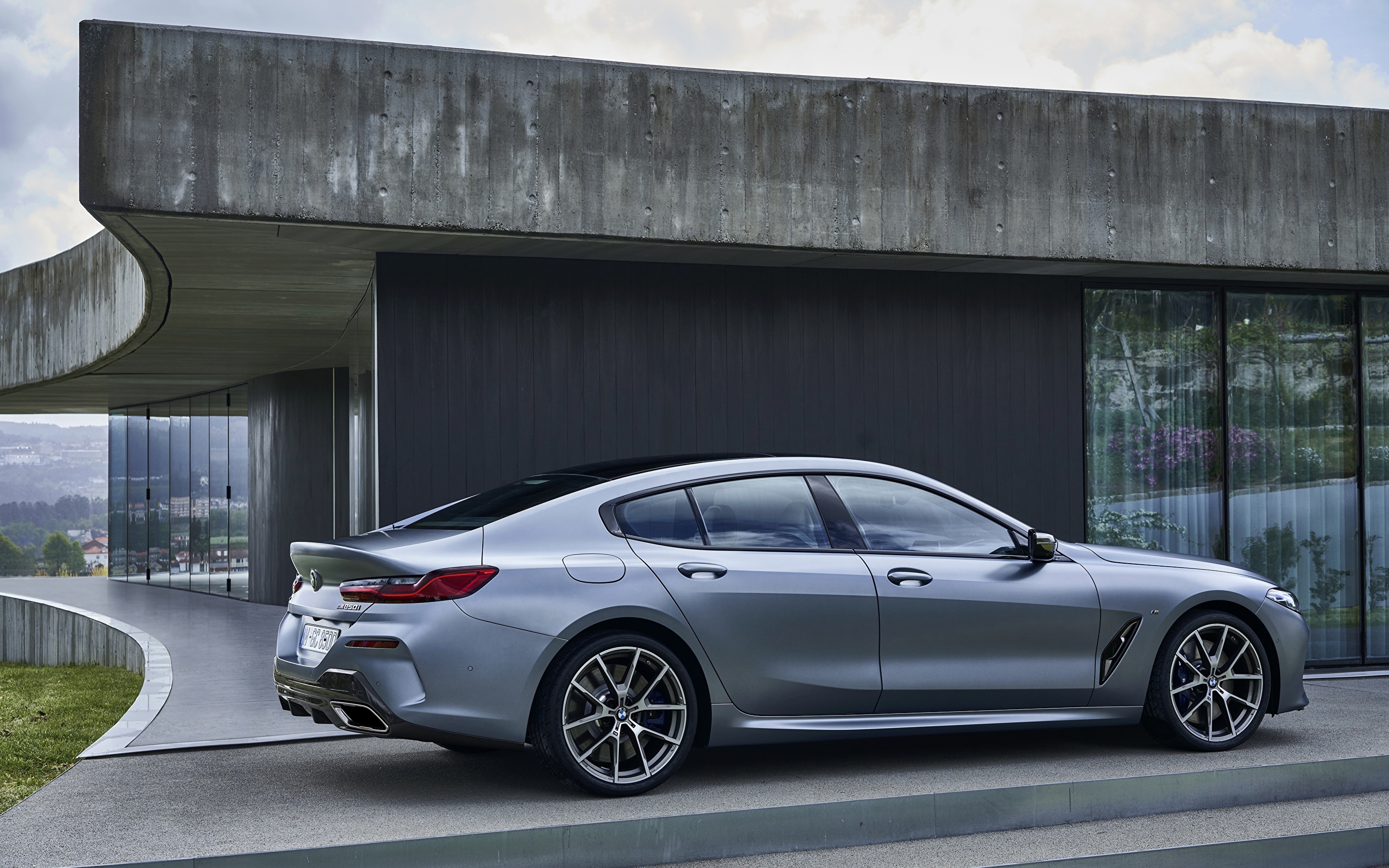 BMW 850 2022