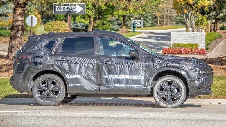 кроссовер Nissan X-Trail