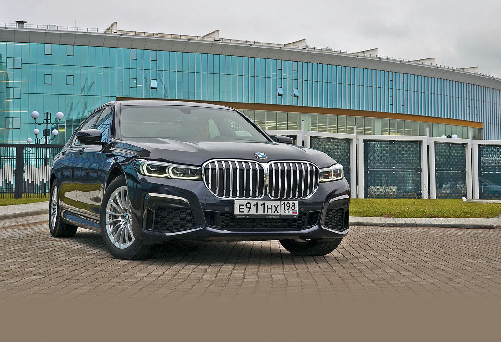 Тест BMW 7-й серии. Самый противоречивый баварский седан | BMW Евросиб