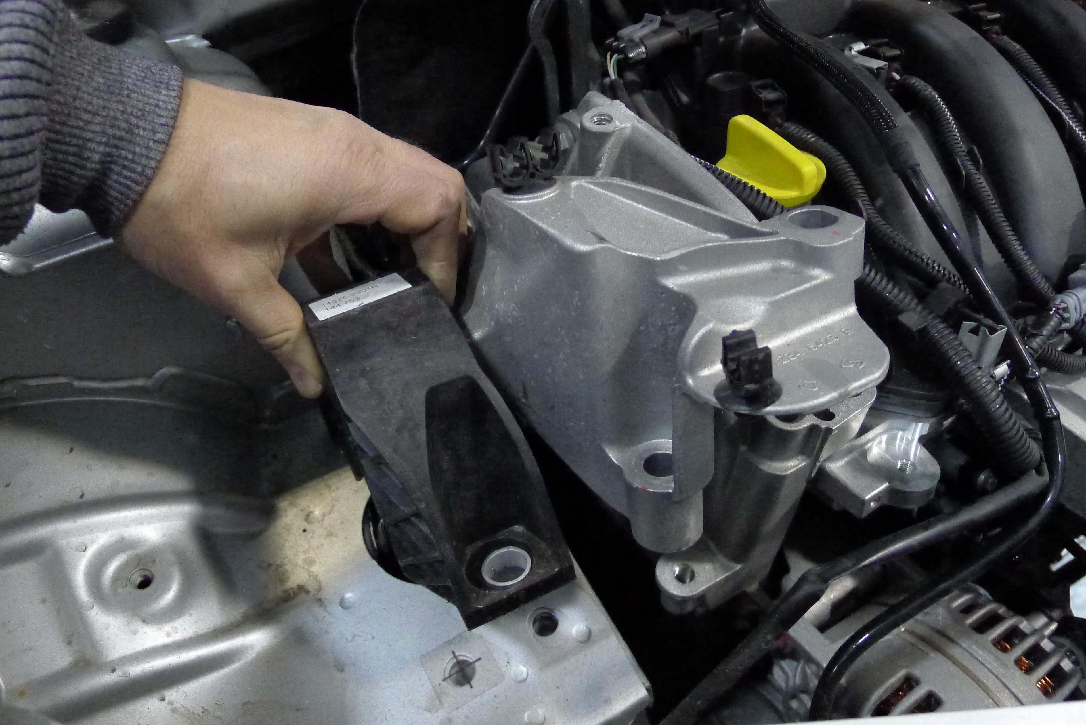 Экспертный уровень замены цепи ГРМ Nissan Almera N16 в Юнион Моторс