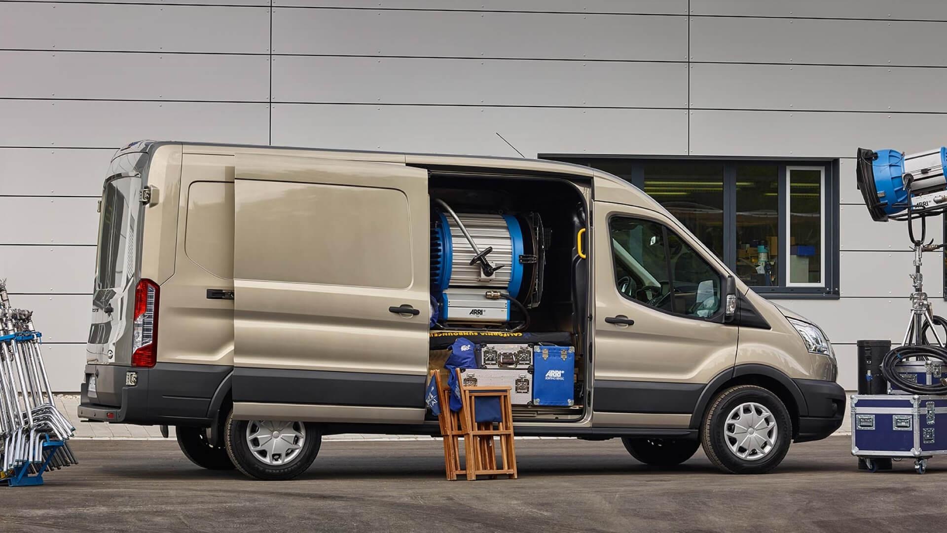 Модельный ряд FORD TRANSIT - Коммерческие автомобили Ford