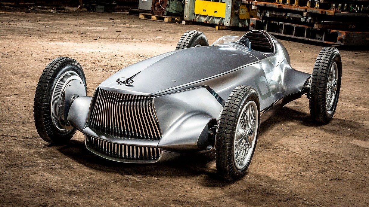 INFINITI PROTOTYPE 9