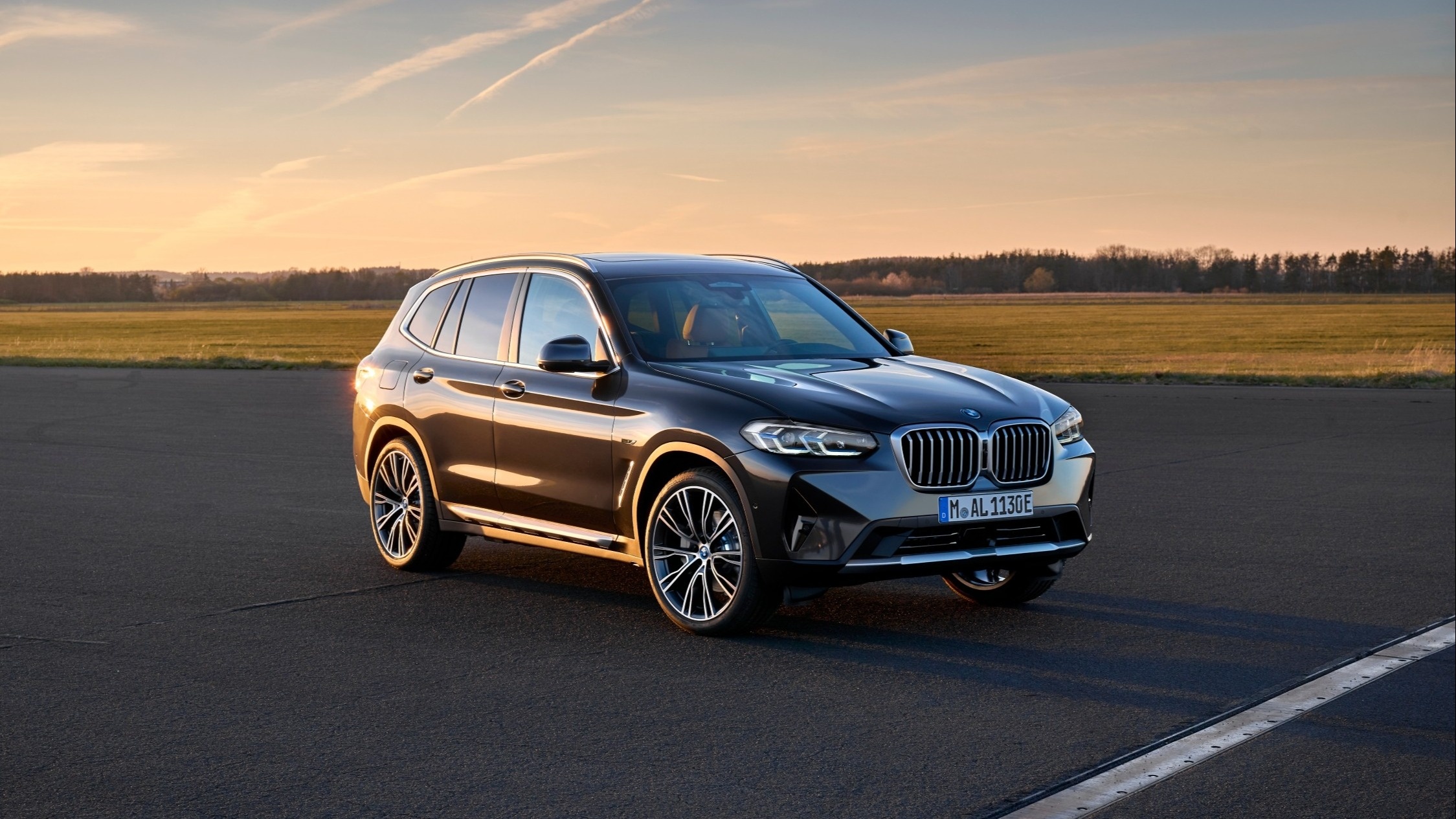 Новые BMW X3 и BMW X4: еще интеллектуальнее, современнее и спортивнее.