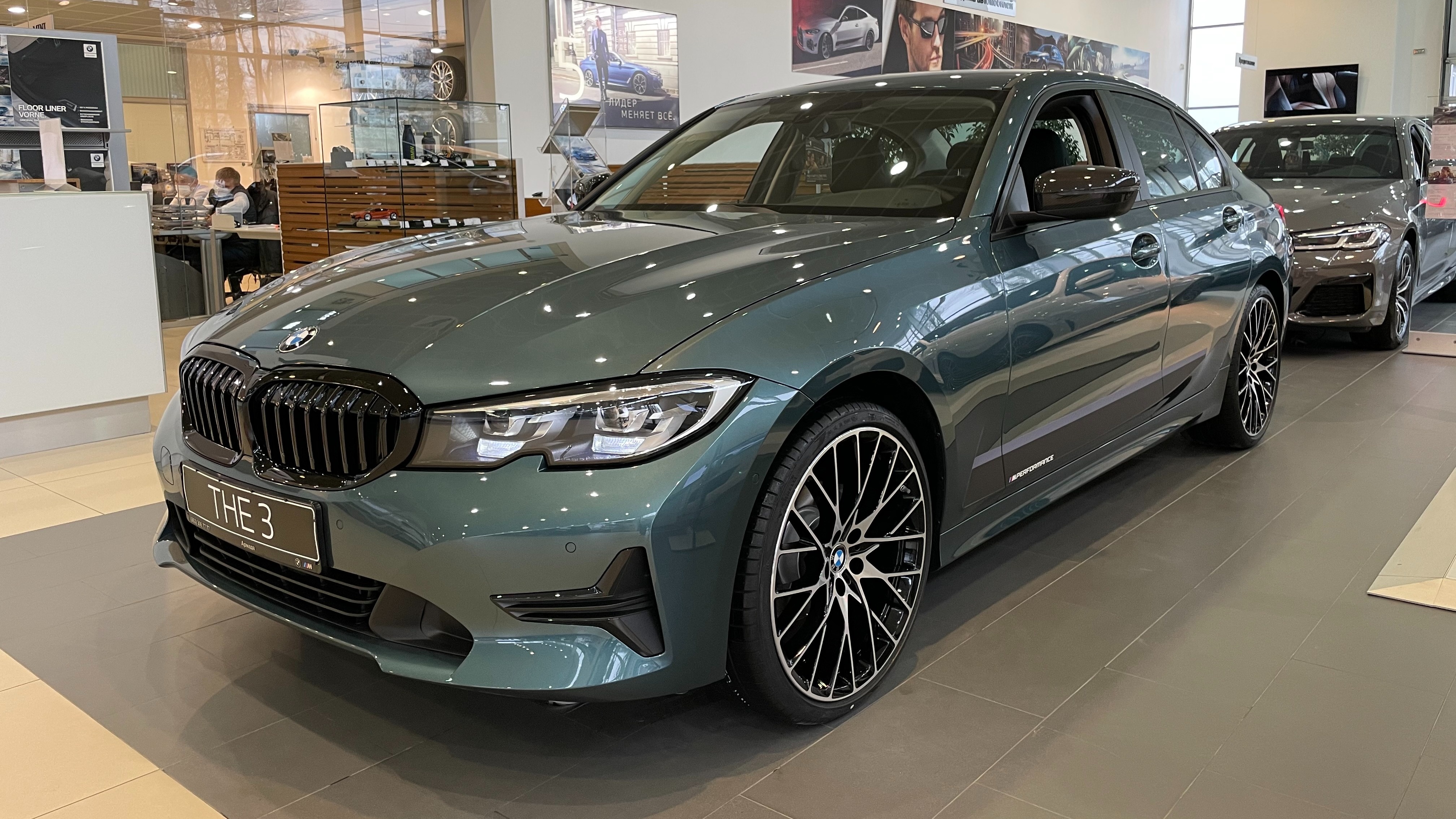 армада автосалон на шолохова. разборка бмв в ростове на дону. бмв ростов на дону. серая бмв на разборке. армада бмв в ростове на дону шолохова.