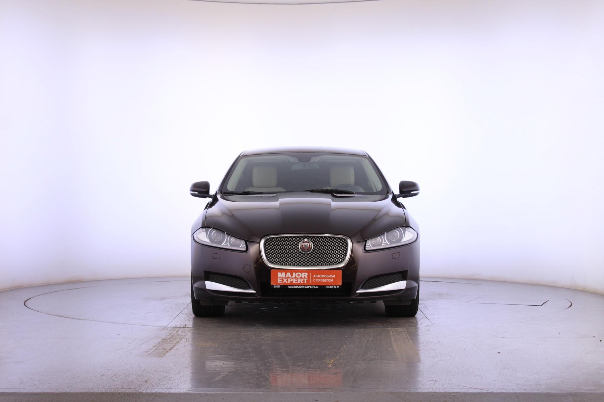 Jaguar XF 2010 дрифт