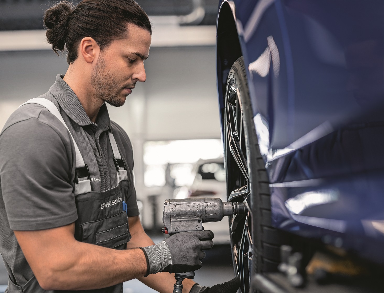 Шиномонтаж для Вашего BMW от 3 300 рублей