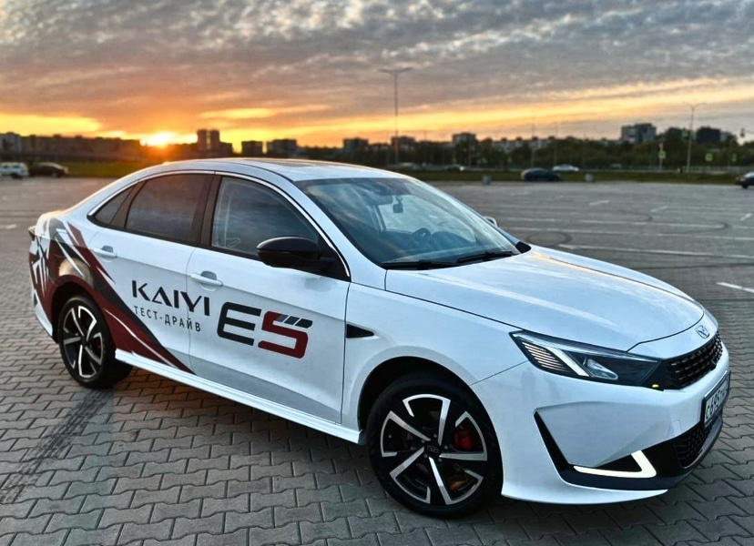 Включите зажигание вместе с KAIYI E5