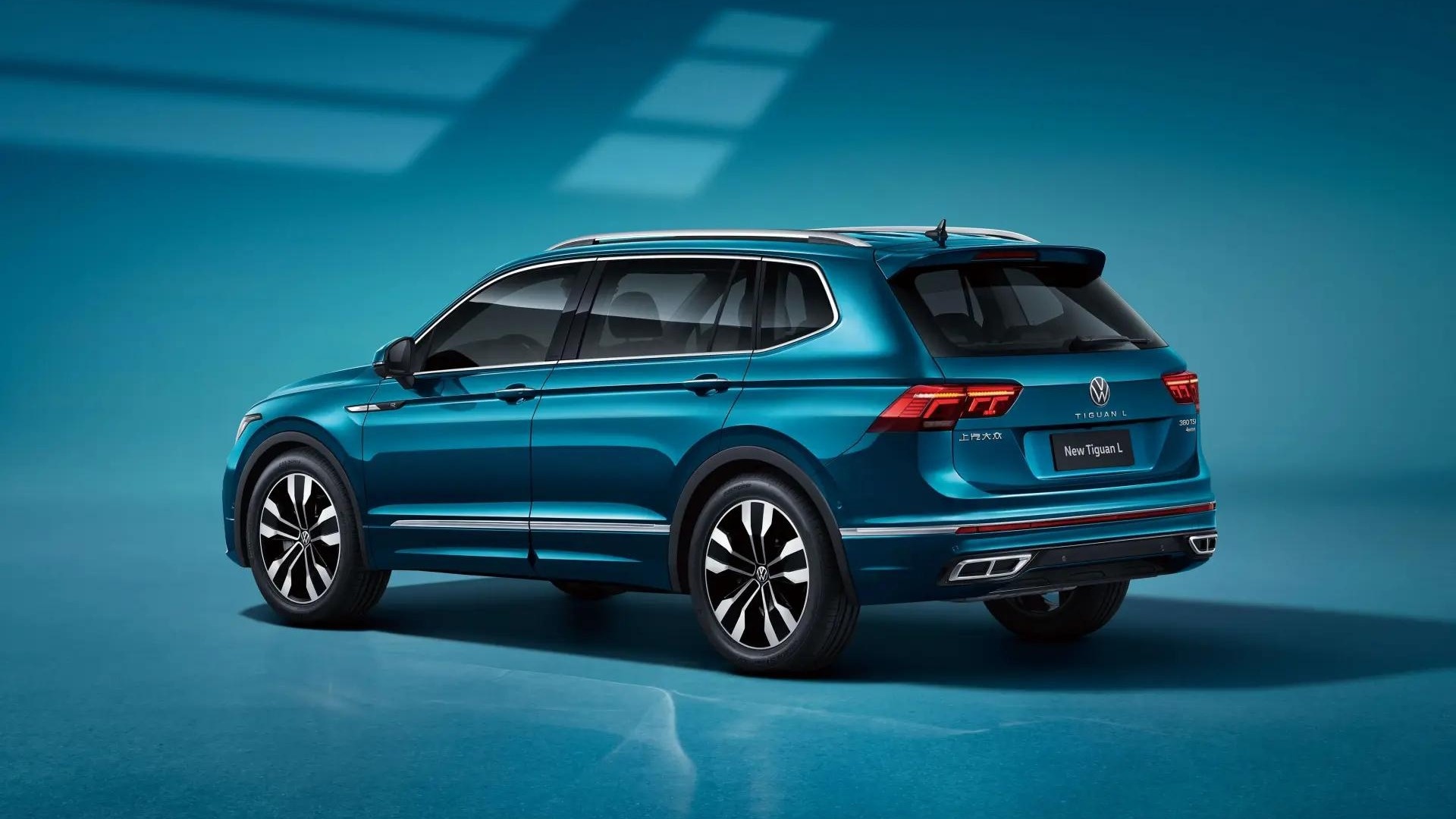 Новый Volkswagen Tiguan L от официального дилера в СПБ!