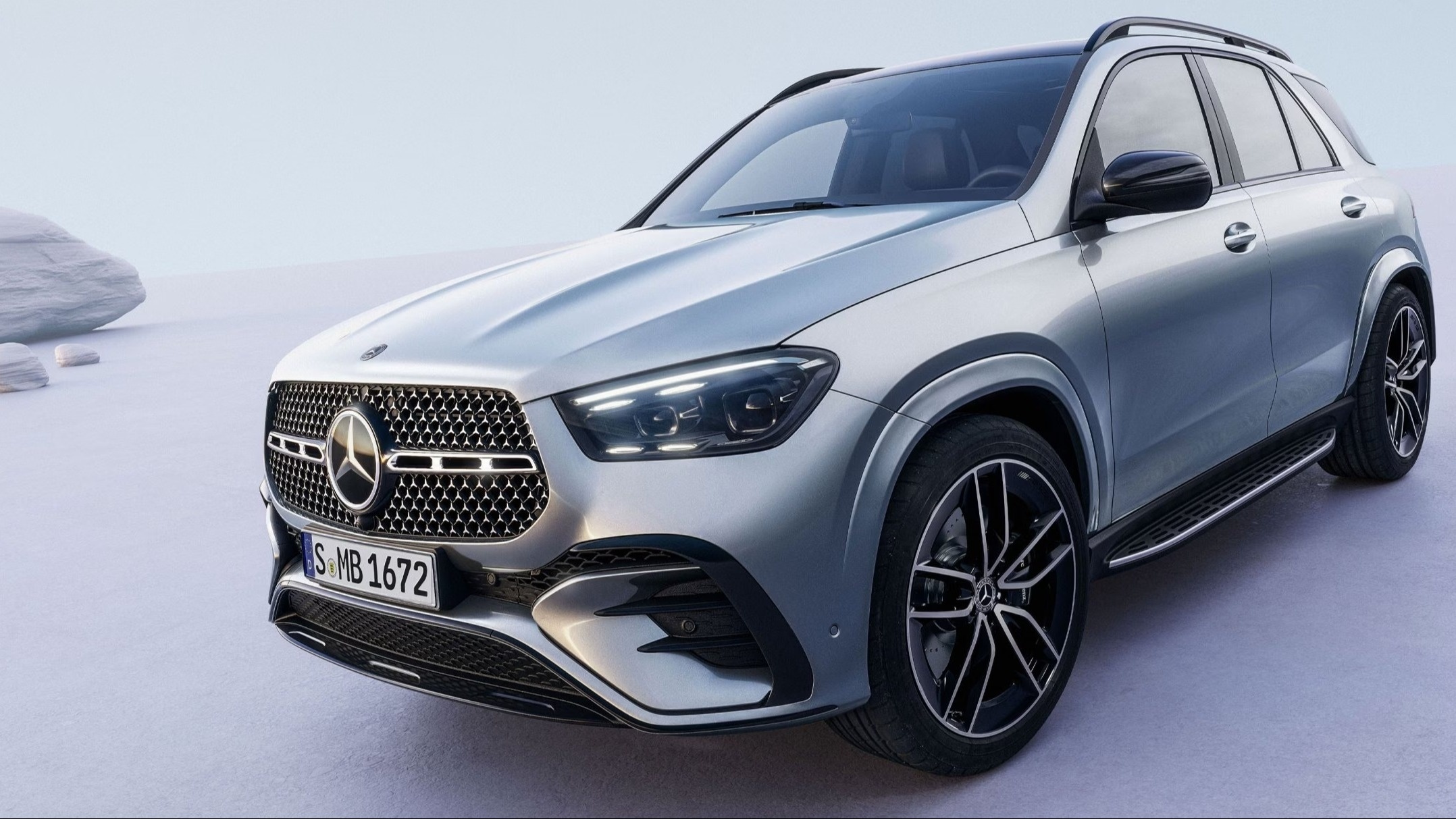 Mercedes-Benz GLE: характеристики, цена на новый автомобиль, актуальное  наличие у дилеров по всей России