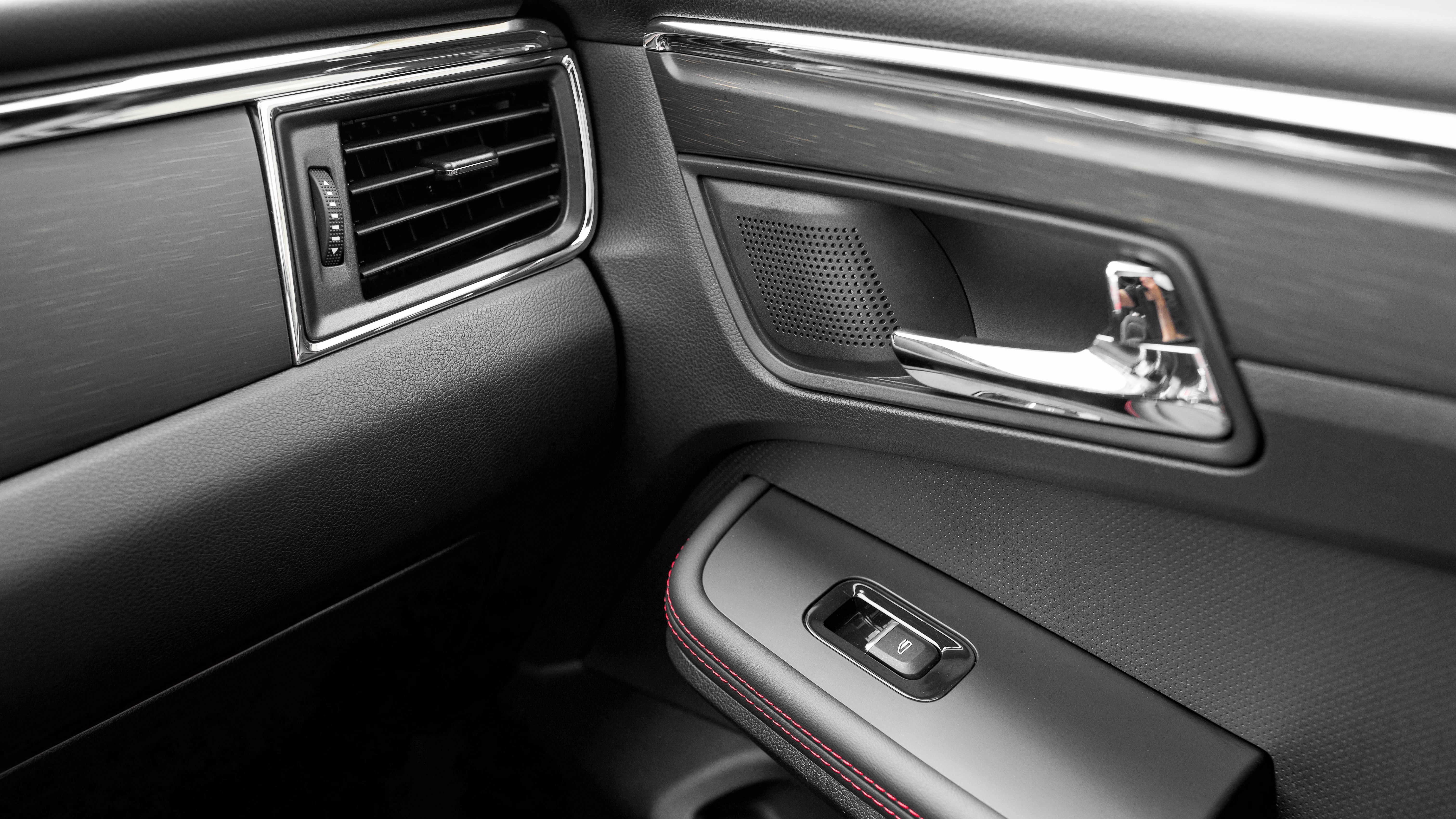 Интерьер SWM G05 Pro (СВМ Г05 Про)