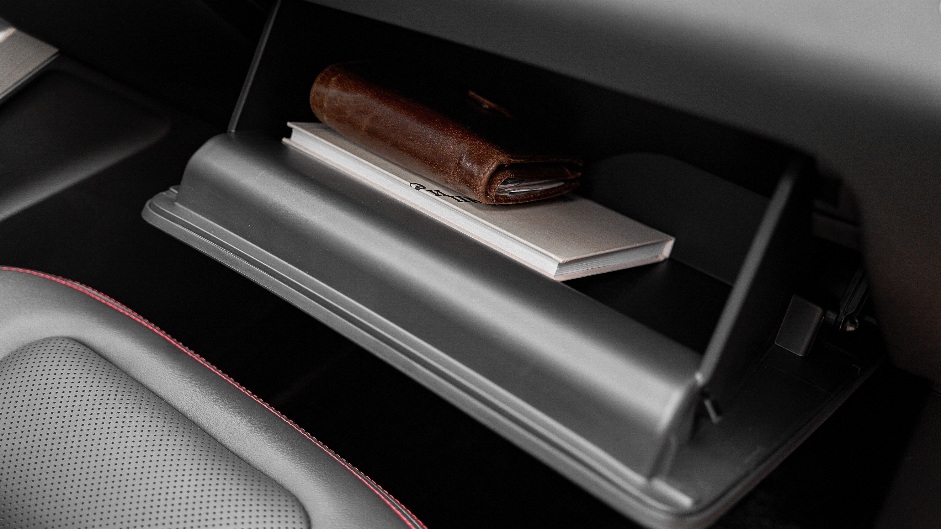 Бардачок SWM G01 (СВМ Г01)