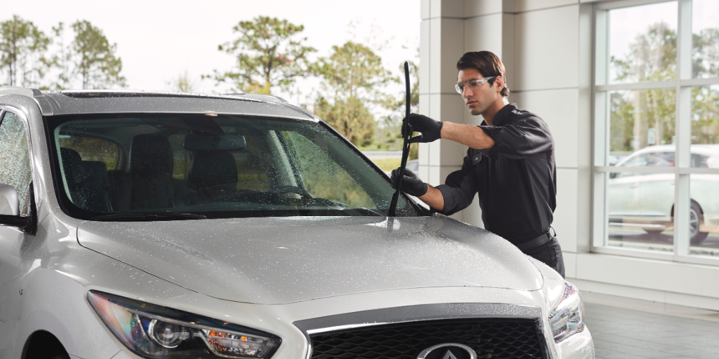 Замена стекол (ветровые, задние) Infiniti