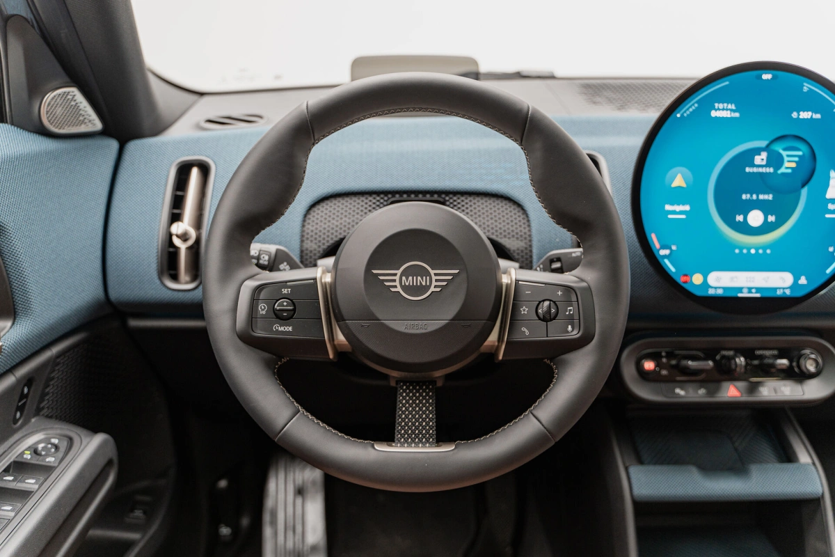 новый мини купер кантримен