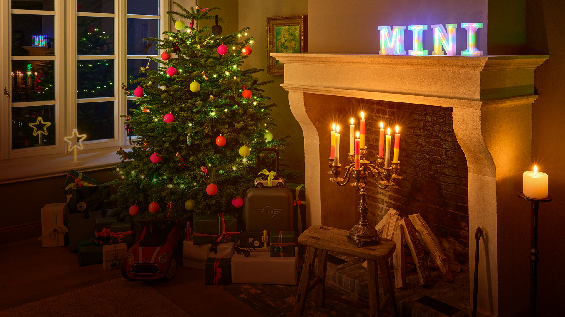 График работы дилерских центров MINI Евросиб в праздничные дни